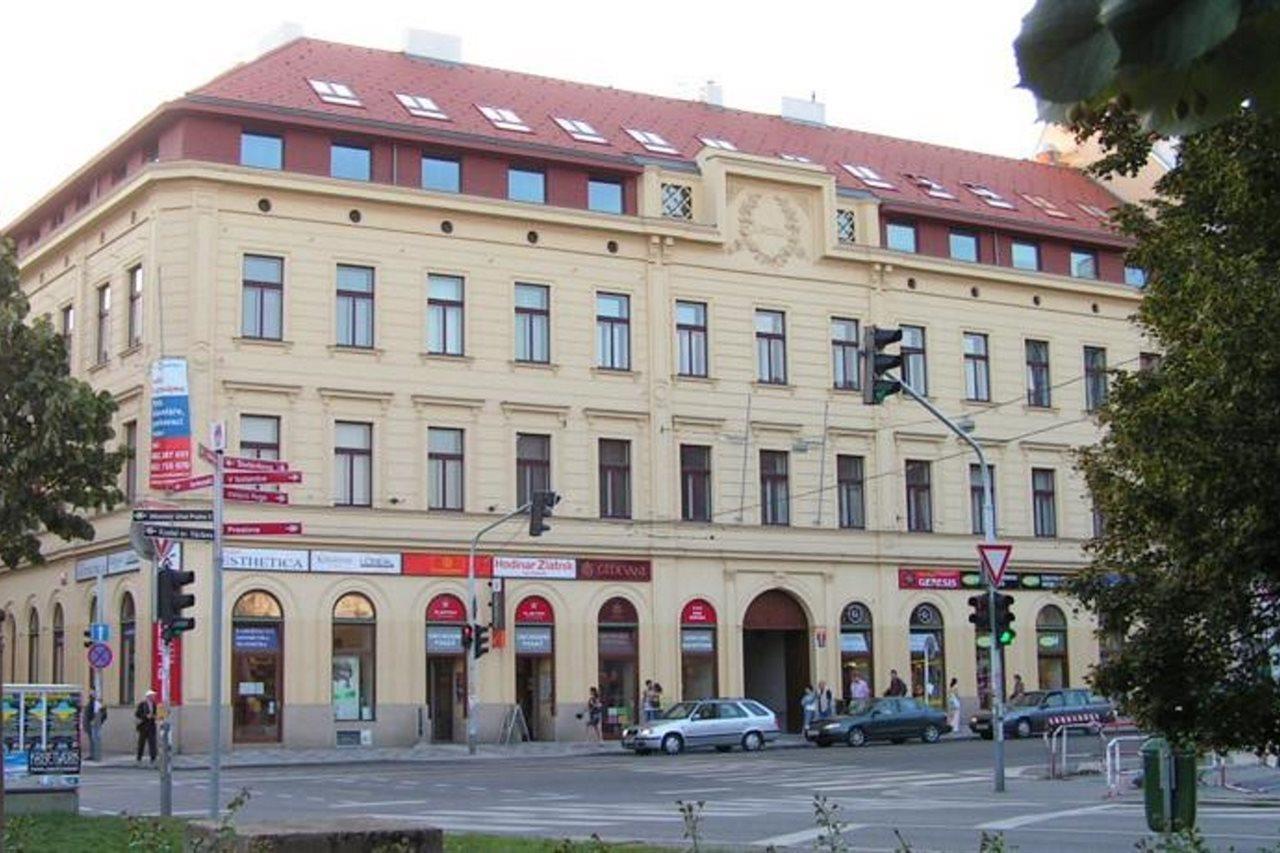 Aparthotel Austria Suites Prague Exterior photo